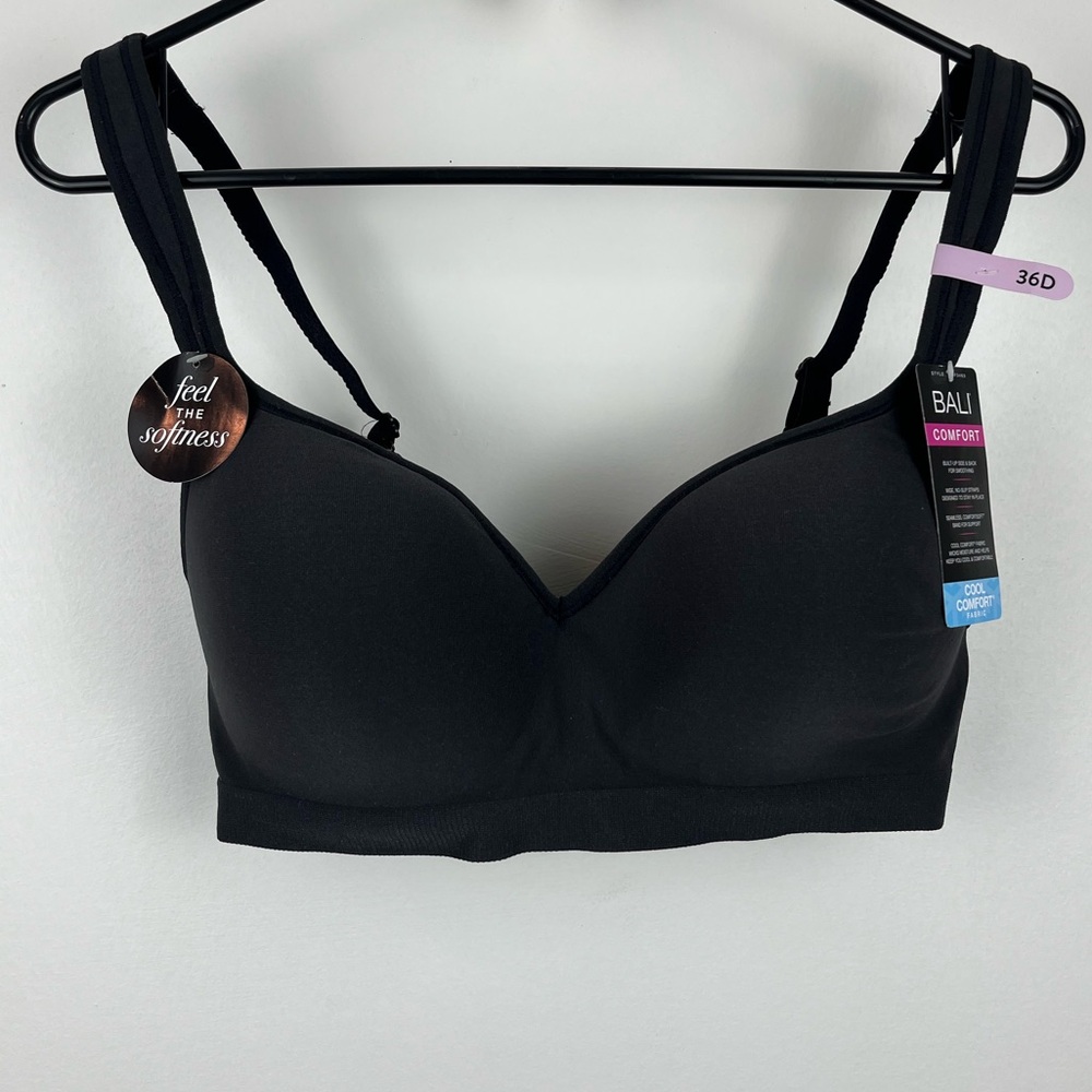 NWT Bali Comfort Revolution Wireless Bra Black 36D